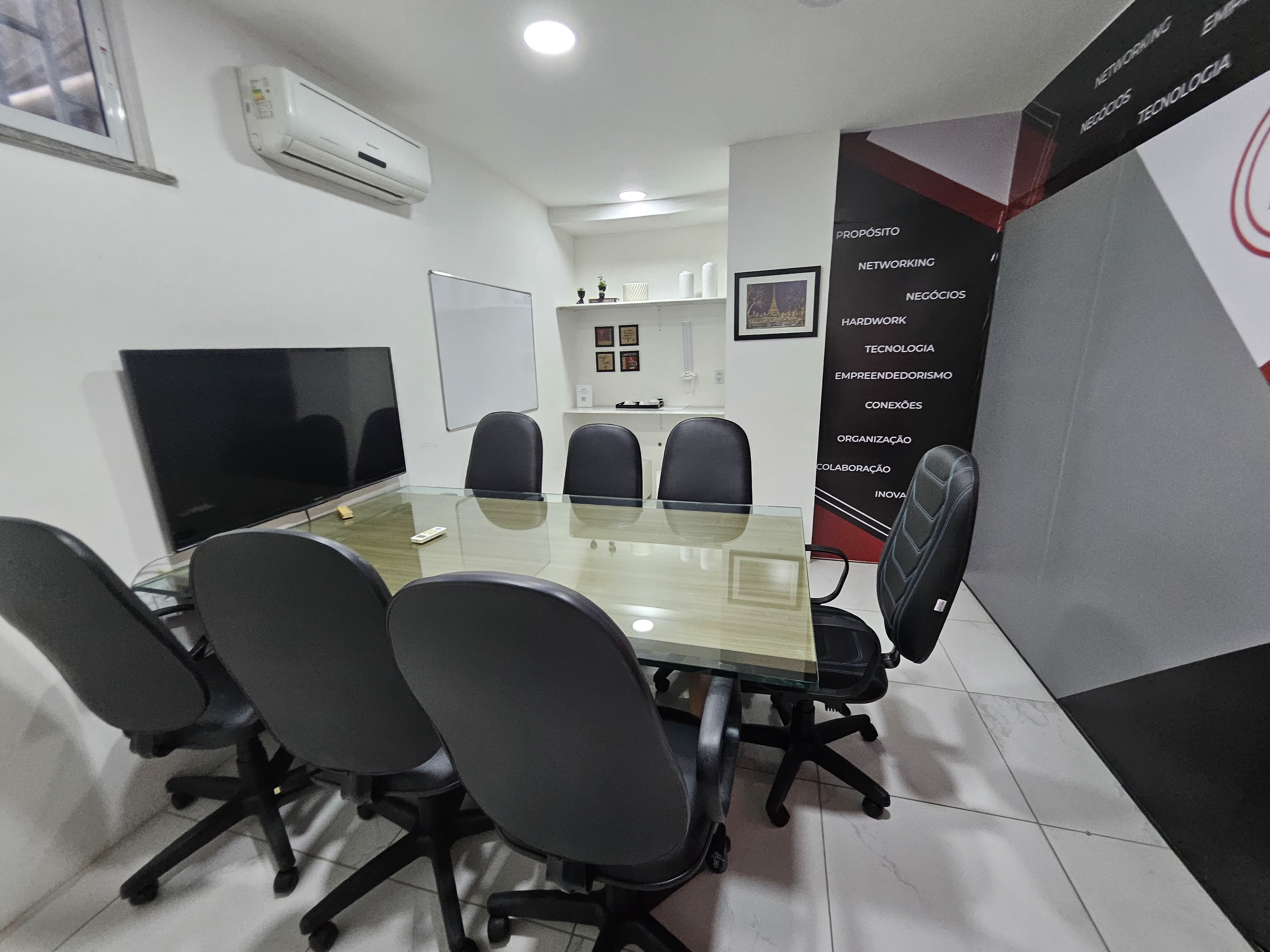 Sala de reunião2  20.06.2024.jpg